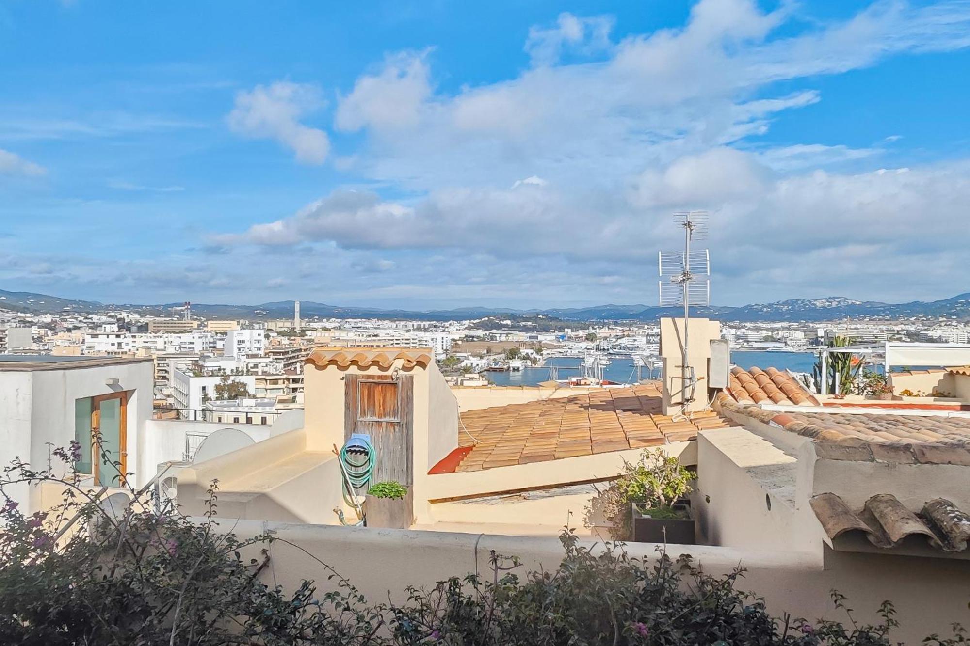 Navila Estudio En La Piscina Ibiza Town Ngoại thất bức ảnh